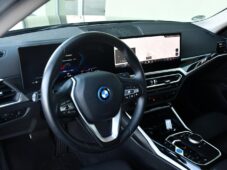 BMW i4 eDrive40 PŘIPRAVUJEME - 13