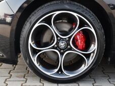 Alfa Romeo Giulia 2.0T16V206kWCOMPETIZIONE 1M - 39