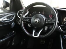 Alfa Romeo Giulia 2.0T16V206kWCOMPETIZIONE 1M - 5