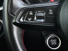 Alfa Romeo Giulia 2.0T16V206kWCOMPETIZIONE 1M - 22