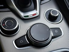 Alfa Romeo Giulia 2.0T16V206kWCOMPETIZIONE 1M - 24