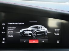 Alfa Romeo Giulia 2.0T16V206kWCOMPETIZIONE 1M - 34