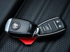 Alfa Romeo Giulia 2.0T16V206kWCOMPETIZIONE 1M - 35