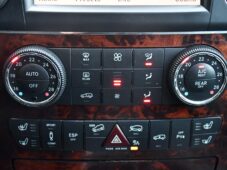 Mercedes-Benz GL 350 BLUETEC 4MATIC PANO 7.MÍST - 26