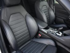 Alfa Romeo Giulia 2,0T 16V 206kW AT8-Q4 Veloce - 17