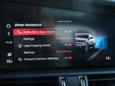 Alfa Romeo Giulia 2,0T 16V 206kW AT8-Q4 Veloce - 30