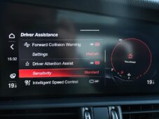 Alfa Romeo Giulia 2,0T 16V 206kW AT8-Q4 Veloce - 31