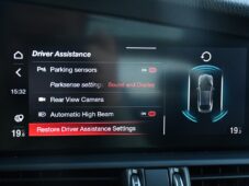 Alfa Romeo Giulia 2,0T 16V 206kW AT8-Q4 Veloce - 34