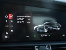 Alfa Romeo Giulia 2,0T 16V 206kW AT8-Q4 Veloce - 39