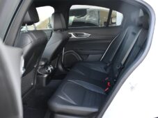 Alfa Romeo Giulia 2,0T 16V 206kW AT8-Q4 Veloce - 11