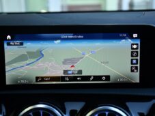 Mercedes-Benz CLA 35 AMG 4MATIC PANO HUD - 27