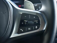 BMW Řada 3 320d xDrive M-SPORT ČR 1.M - 28