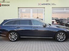 Mercedes-Benz Třídy E 400D 4 MATIC - 11