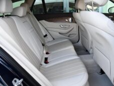 Mercedes-Benz Třídy E 400D 4 MATIC - 17