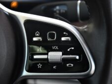 Mercedes-Benz Třídy E 400D 4 MATIC - 23