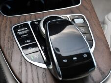 Mercedes-Benz Třídy E 400D 4 MATIC - 24