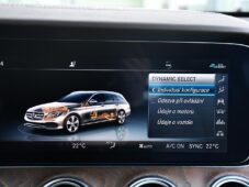Mercedes-Benz Třídy E 400D 4 MATIC - 32