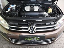 Volkswagen Touareg 3.0TDi 4MOTION TAŽNÉ K360°ČR - 36