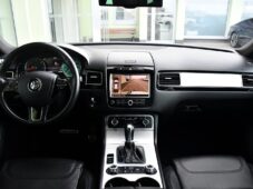 Volkswagen Touareg 3.0TDi 4MOTION TAŽNÉ K360°ČR - 4