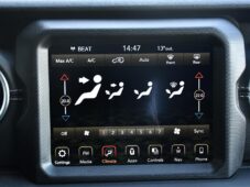 Jeep Wrangler 2.2CRD UNLIMITED SAHARA 2xPNEU - 32