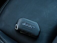 Jeep Wrangler 2.2CRD UNLIMITED SAHARA 2xPNEU - 48