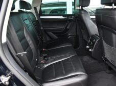 Volkswagen Touareg 3.0TDi V6 4M R-LINE TAŽNÉ ČR - 20