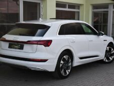 Audi e-tron - 3