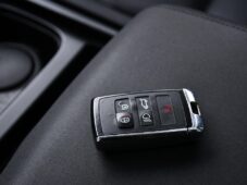 Land Rover Defender 110S D240 AWD MERIDIAN ČR - 42