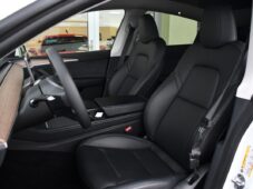 Tesla Model Y RWD STANDARD RANGE 1M 98%SoH - 13