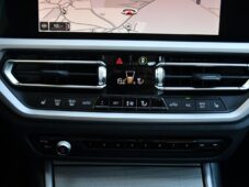 BMW Řada 3 318d ČR 1M - 26