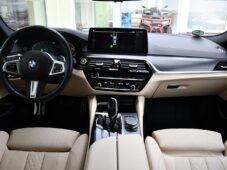 BMW Řada 5 520i M-SPORT 1M ČR - 4