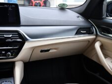 BMW Řada 5 520i M-SPORT 1M ČR - 7