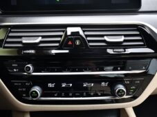 BMW Řada 5 520i M-SPORT 1M ČR - 25