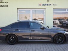 BMW Řada 3 320d xDrive M-SPORT - 5