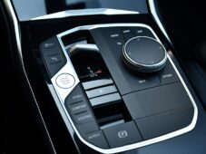 BMW Řada 3 320d xDrive M-SPORT - 31