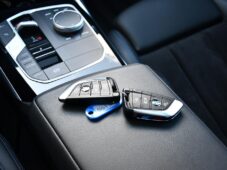 BMW Řada 3 320d xDrive M-SPORT - 42