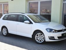 Volkswagen Golf 1.6TDi AUT. AC P.SENZORY TAŽNÉ - 2