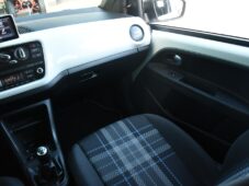 Volkswagen up! 1.0MPI 2x SADA KOL - 24