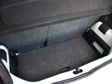 Volkswagen up! 1.0MPI 2x SADA KOL - 37