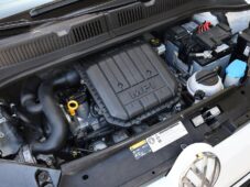 Volkswagen up! 1.0MPI 2x SADA KOL - 40
