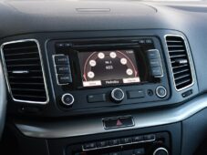 Volkswagen Sharan 2,0TDi 103kW NAVI 7MÍST - 31