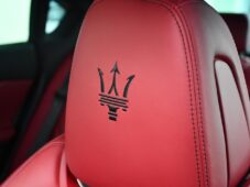 Maserati Quattroporte SQ4 GRANSPORT 3.0 V6 K360°H/K - 37