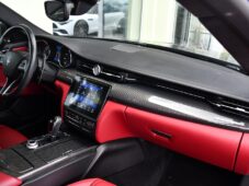 Maserati Quattroporte SQ4 GRANSPORT 3.0 V6 K360°H/K - 17