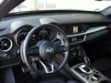 Alfa Romeo Stelvio 2.2 16V 154kW VELOCE AT8 Q4 - 14