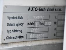 Iveco Daily 3,0T 35S14V TAŽNÉ 2xPNEU ČR 1M - 16