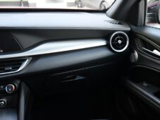 Alfa Romeo Stelvio 2.0TURBO 206kW VELOCE AT8 Q4 - 7