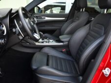 Alfa Romeo Stelvio 2.0TURBO 206kW VELOCE AT8 Q4 - 12