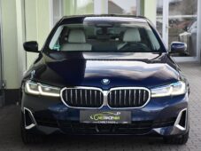 BMW Řada 5 540i xD LUXURY HUD LASER TAŽNÉ - 8