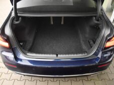 BMW Řada 5 540i xD LUXURY HUD LASER TAŽNÉ - 43