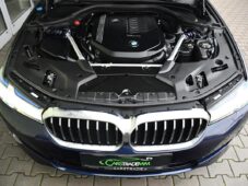 BMW Řada 5 540i xD LUXURY HUD LASER TAŽNÉ - 45